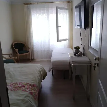 Centro Shared Bathroom Wifi *