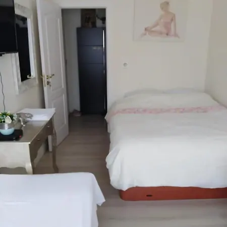 Centro Shared Bathroom Wifi בית אירוח